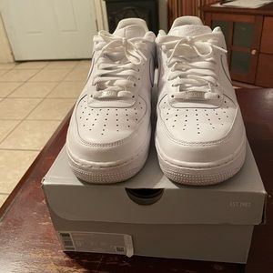 Mens Nike Air Force 1